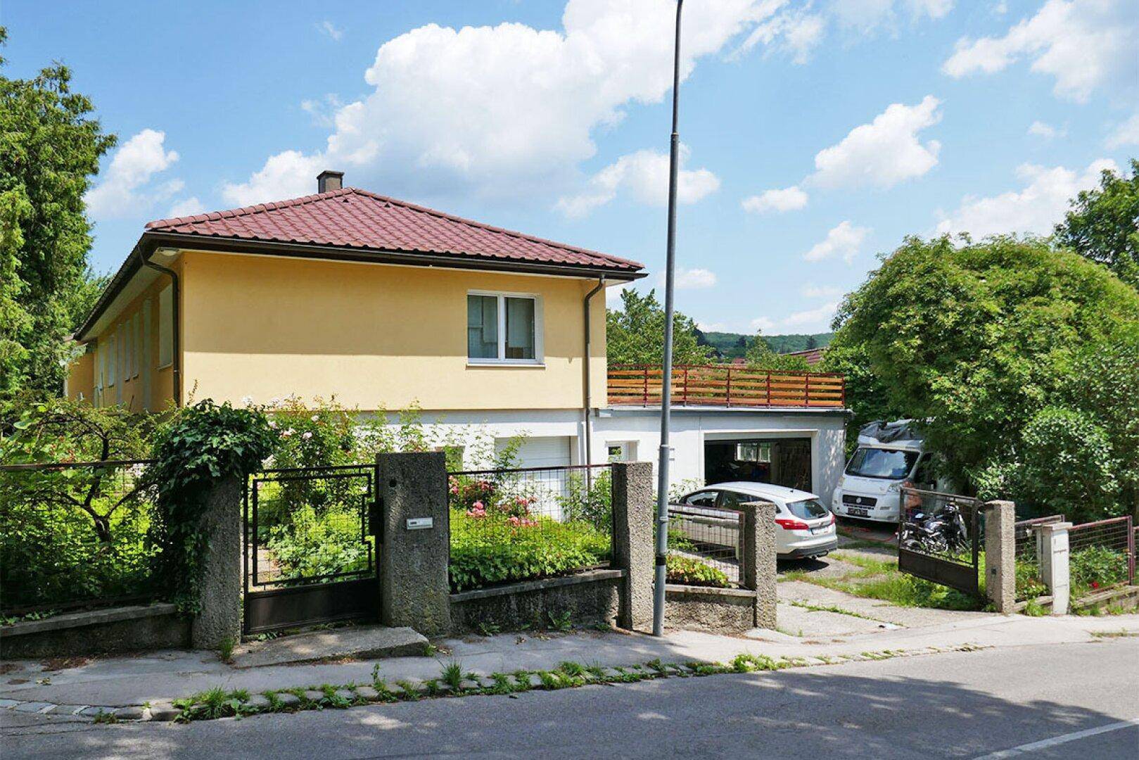 Mehrfamilienhaus mit Traumterrasse und Naturgarten in Zentrumsnähe - Ansicht 2