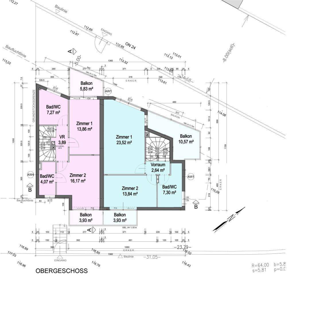 Grundriss des Obergeschosses mit mehreren Zimmern, Bädern und Balkonen, gut aufgeteilt.