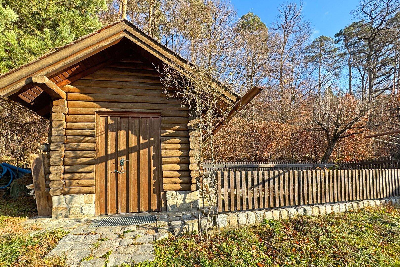 Gartenhütte in Blockbauweise