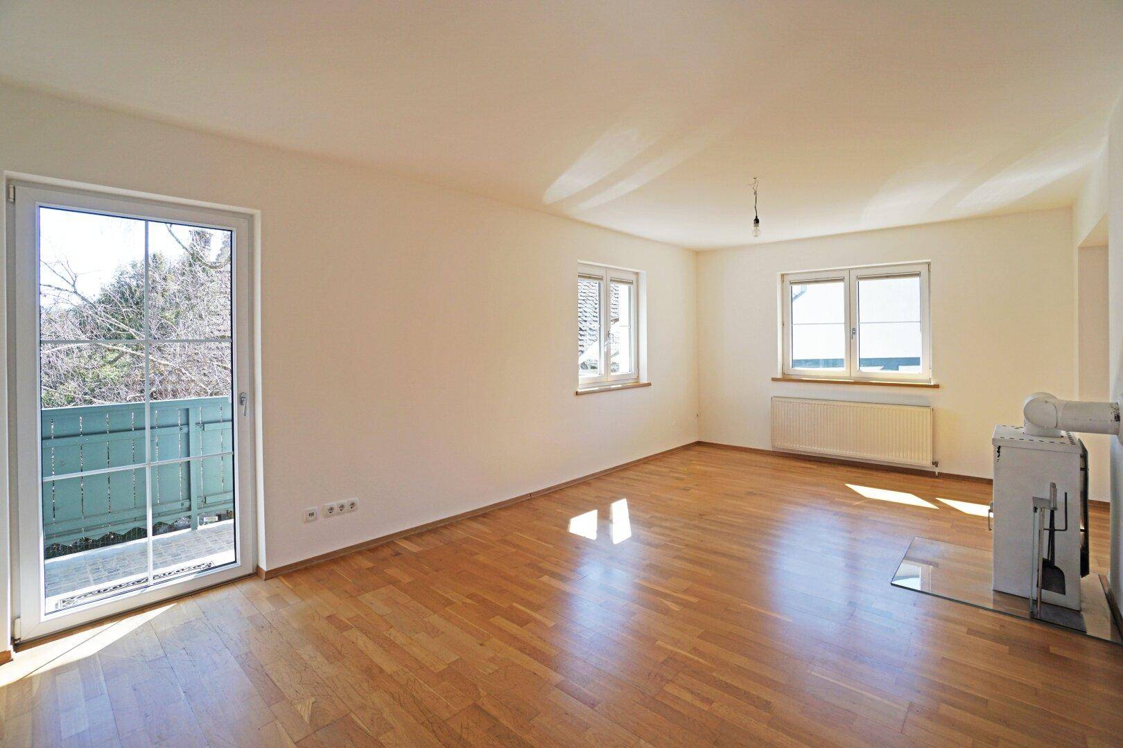 Reizende 3-Zimmer-Wohnung mit 2 Balkonen, gartenseitiger Veranda und Garagenplatz - Ansicht 6
