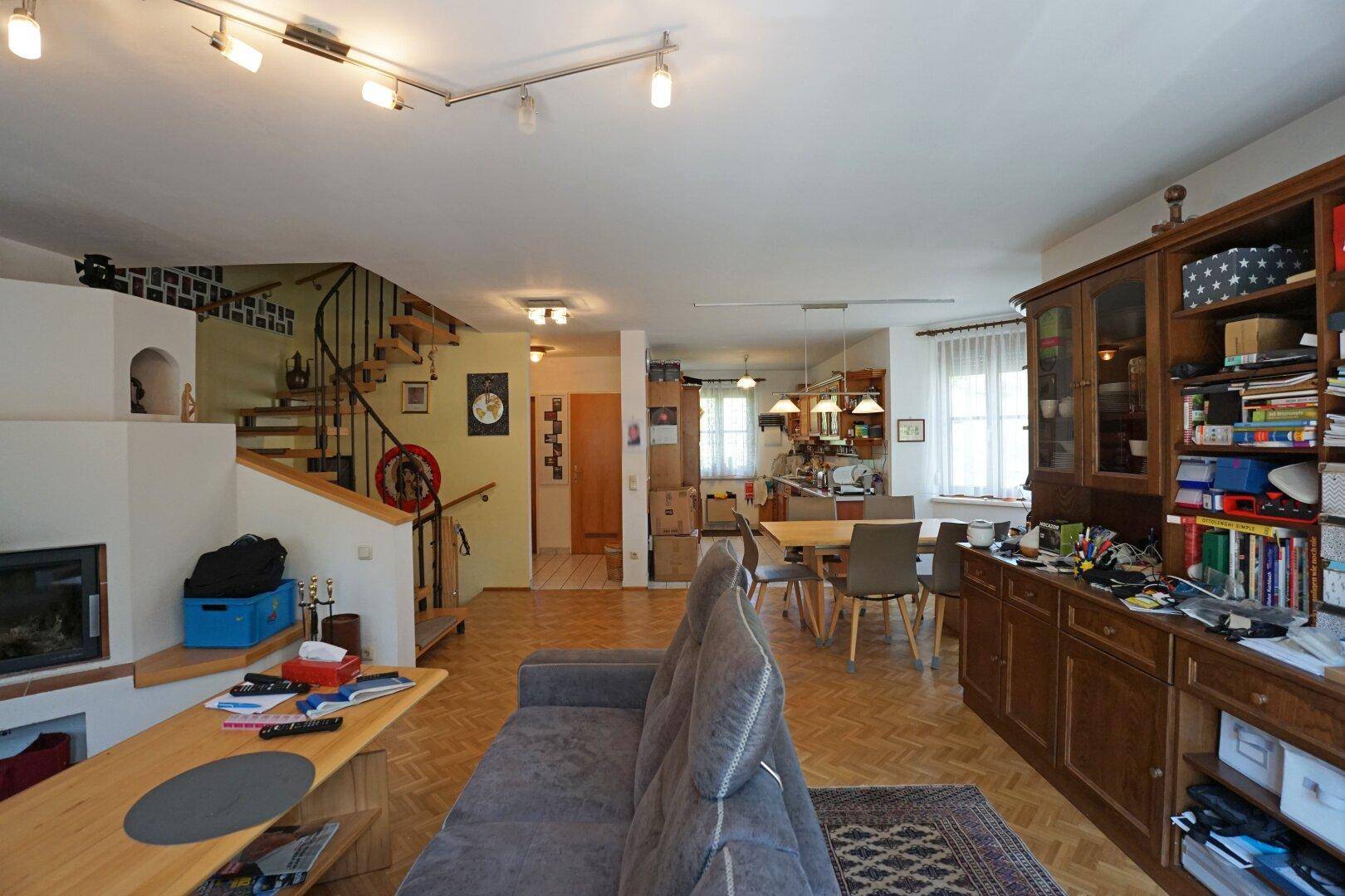 Wohnzimmer Richtung Küche