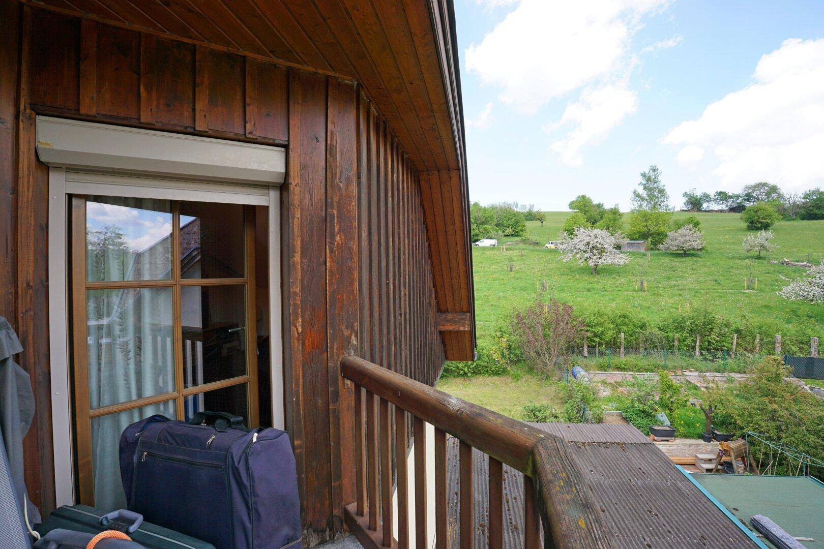 östlich ausgerichteter Balkon DG