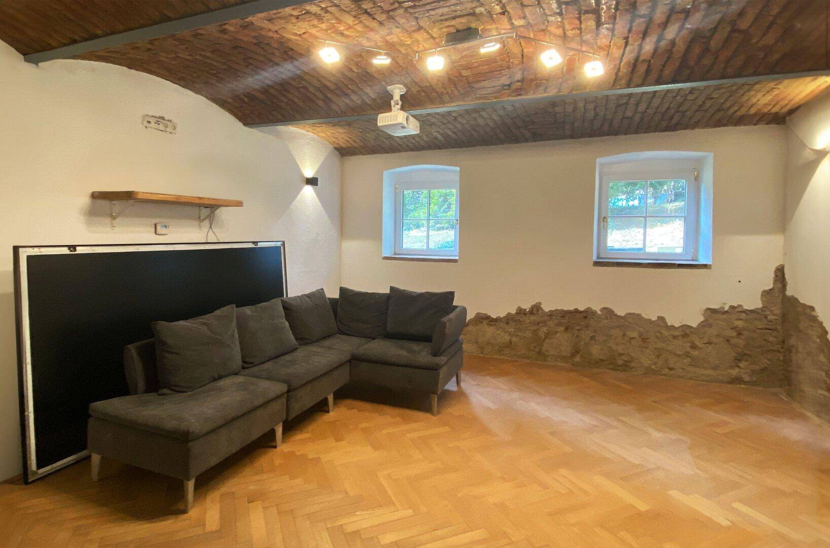 Westseitiges Zimmer