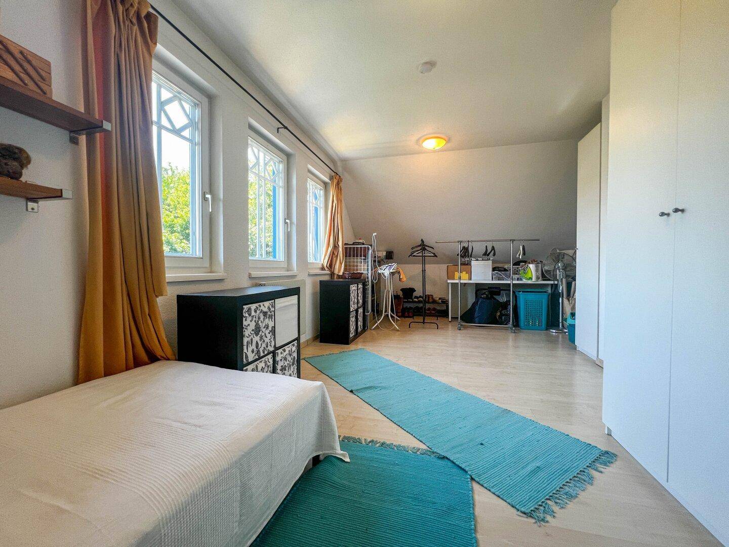 westseitiges Zimmer