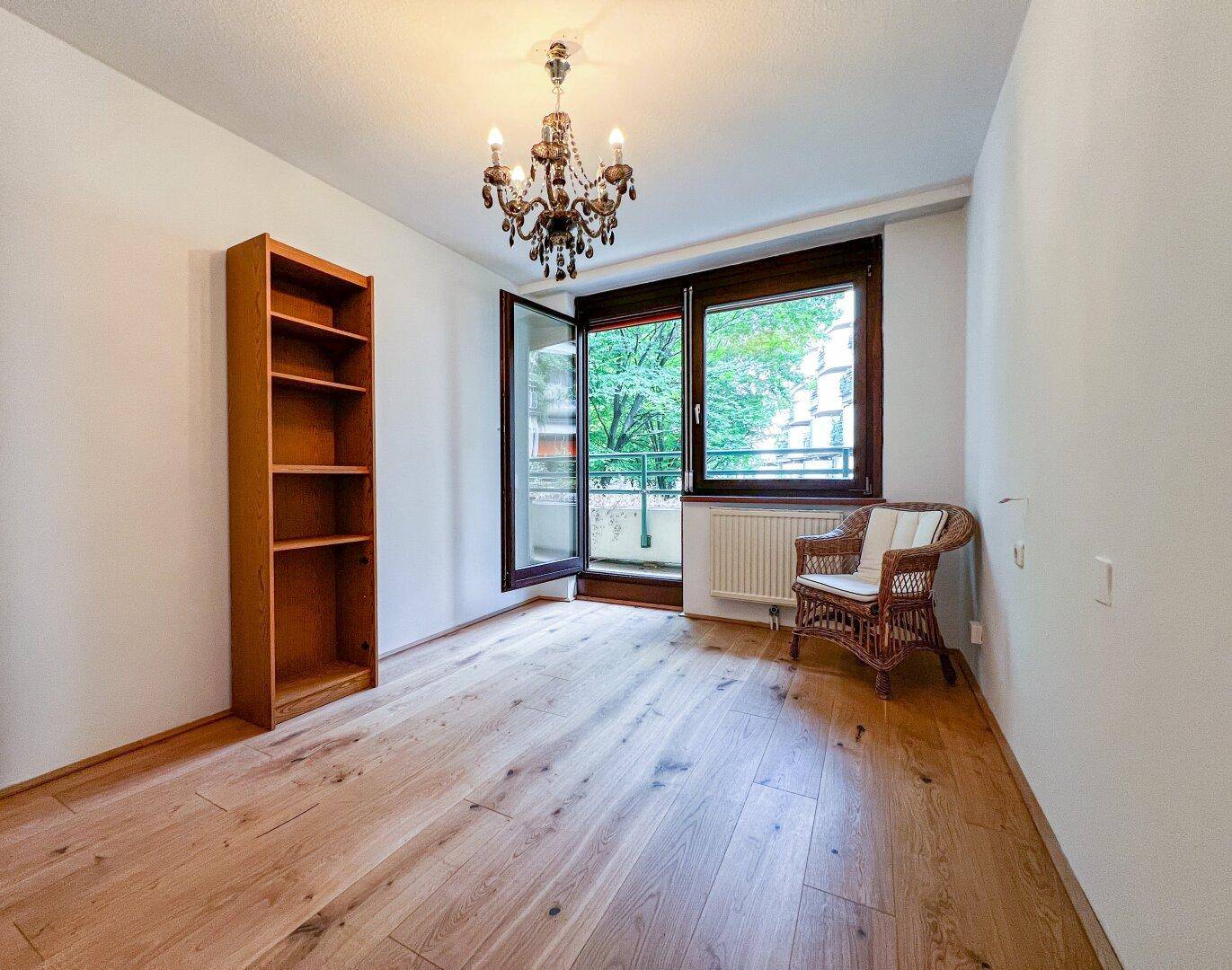 Zimmer 1 Ausgang Balkon