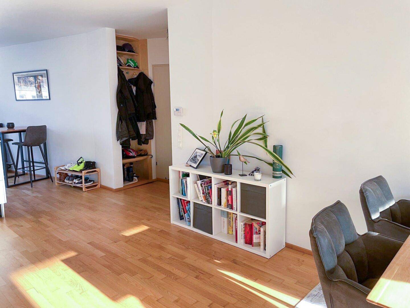 Wohnzimmer Richtung Vorraum