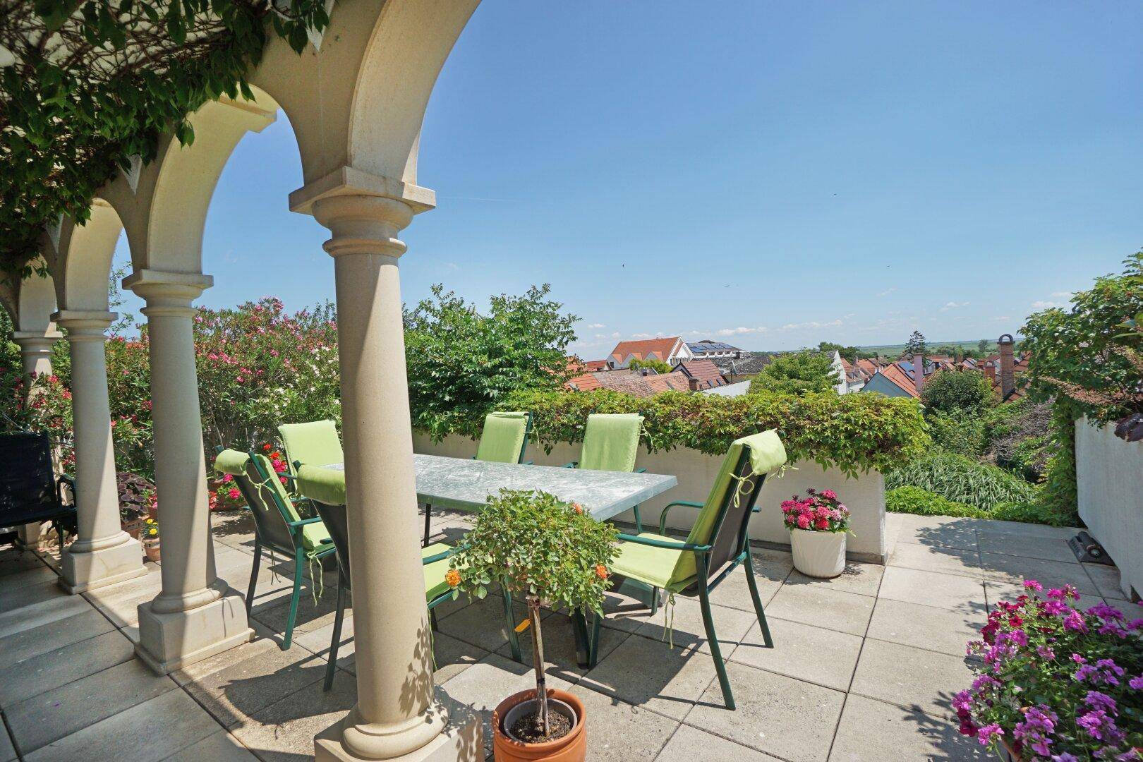 Westterrasse