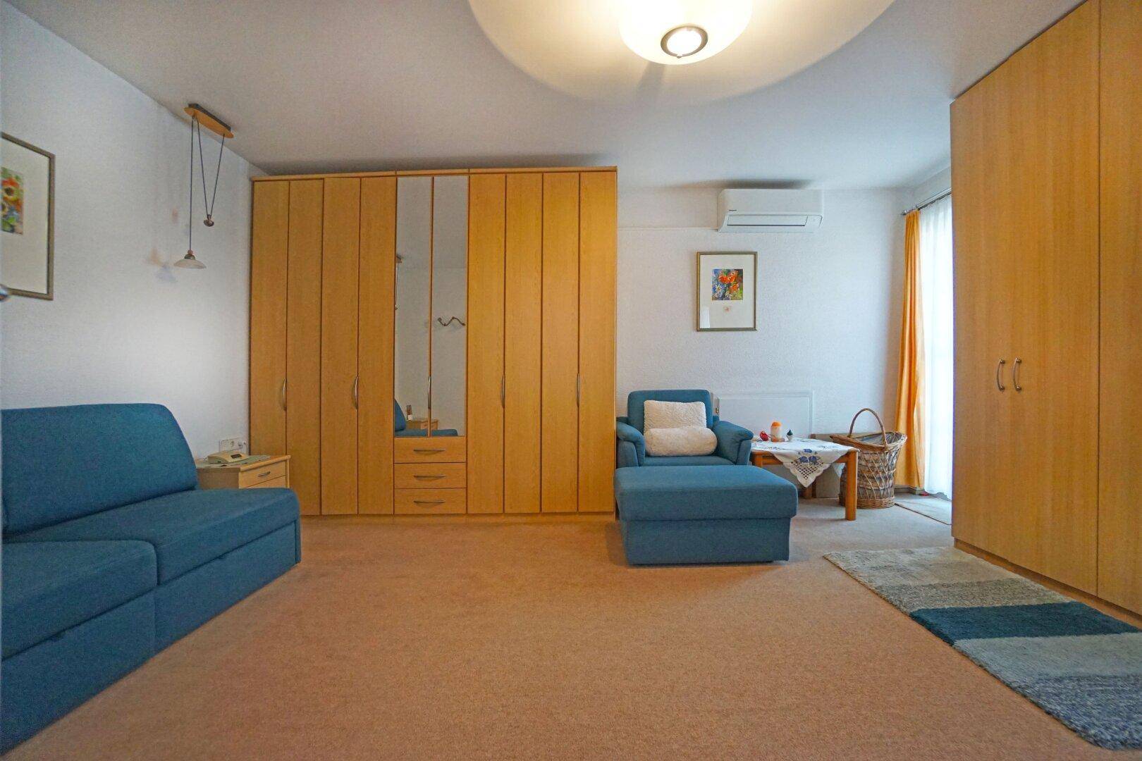 OG_Zimmer 2 mit Ausgang zur Westterrasse