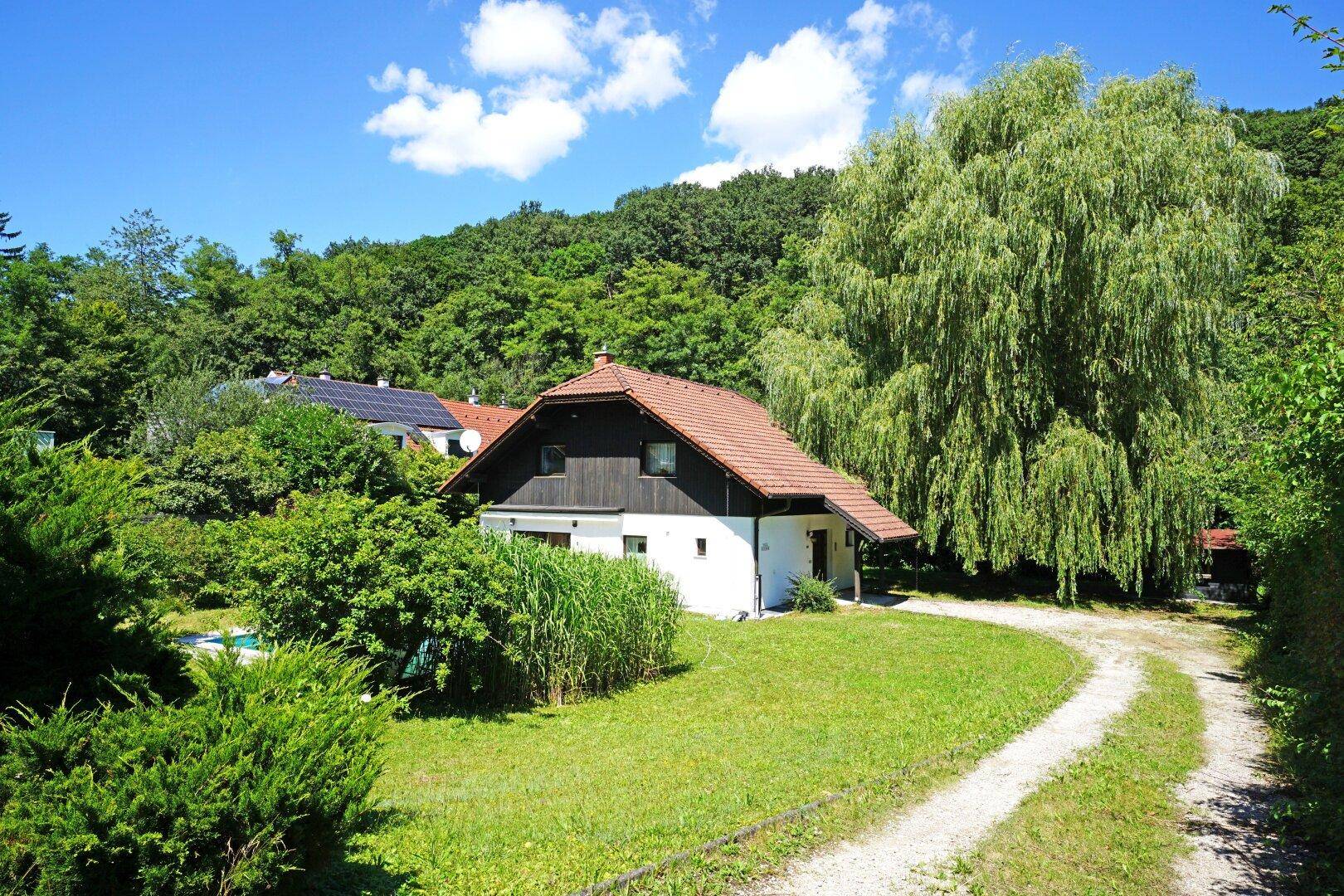 Liegenschaftsansicht von Süden