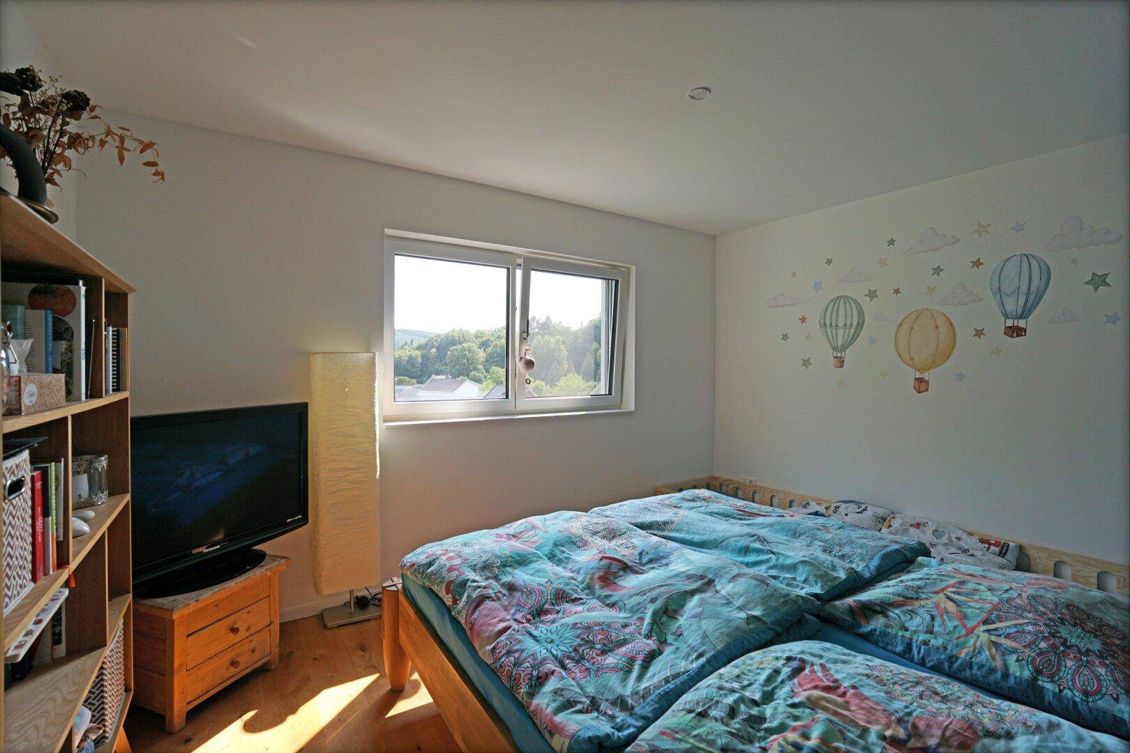 Südseitiges Schlafzimmer