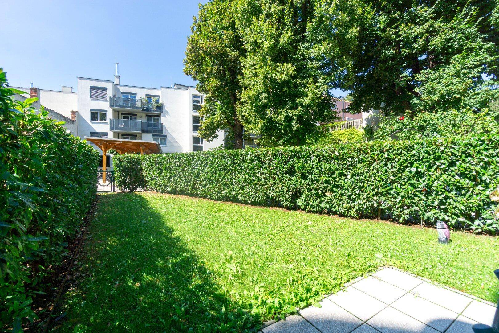 Terrasse und Garten