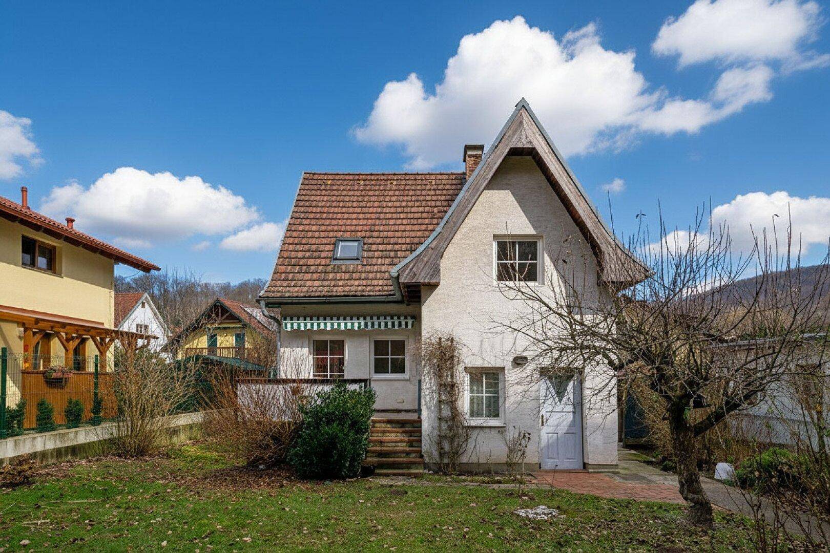 Idyllisches Einfamilienhaus auf ebenem Grund am Waldrand in Purkersdorf - Mehr