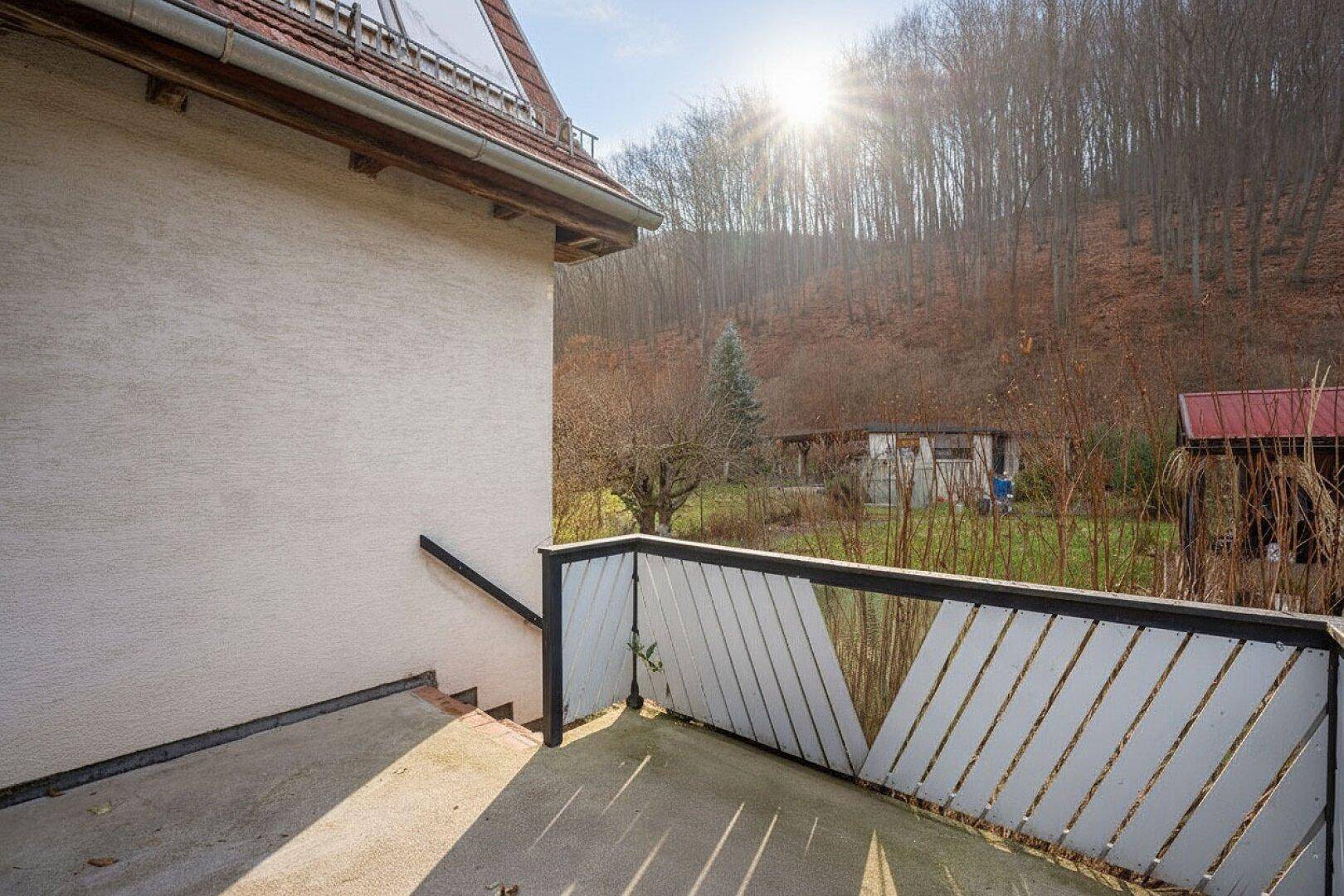 Idyllisches Einfamilienhaus auf ebenem Grund am Waldrand in Purkersdorf - Ansicht 3