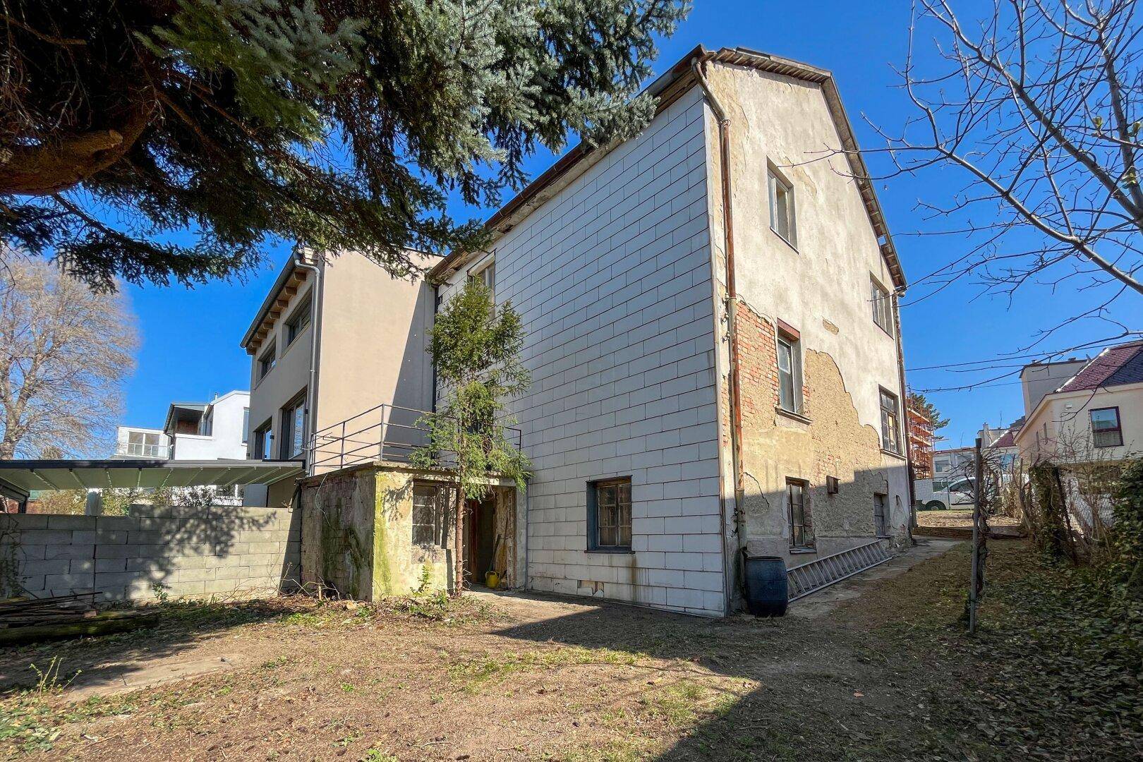 Grünruhelage: Baugrund mit Abbruchhaus zwischen Hanusch KH und Flötzersteig - Mehr
