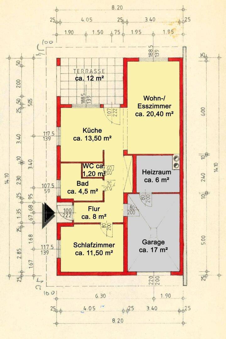 Grundriss des Erdgeschosses mit Wohn-/Esszimmer, Küche, Schlafzimmer und Garage.