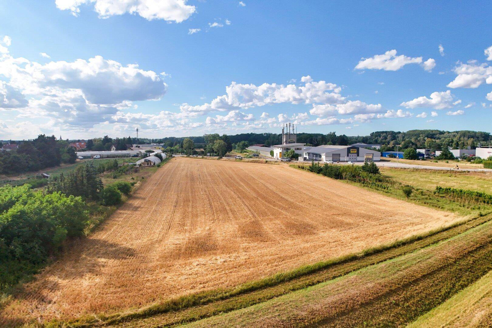 Tomt, 8574 m²