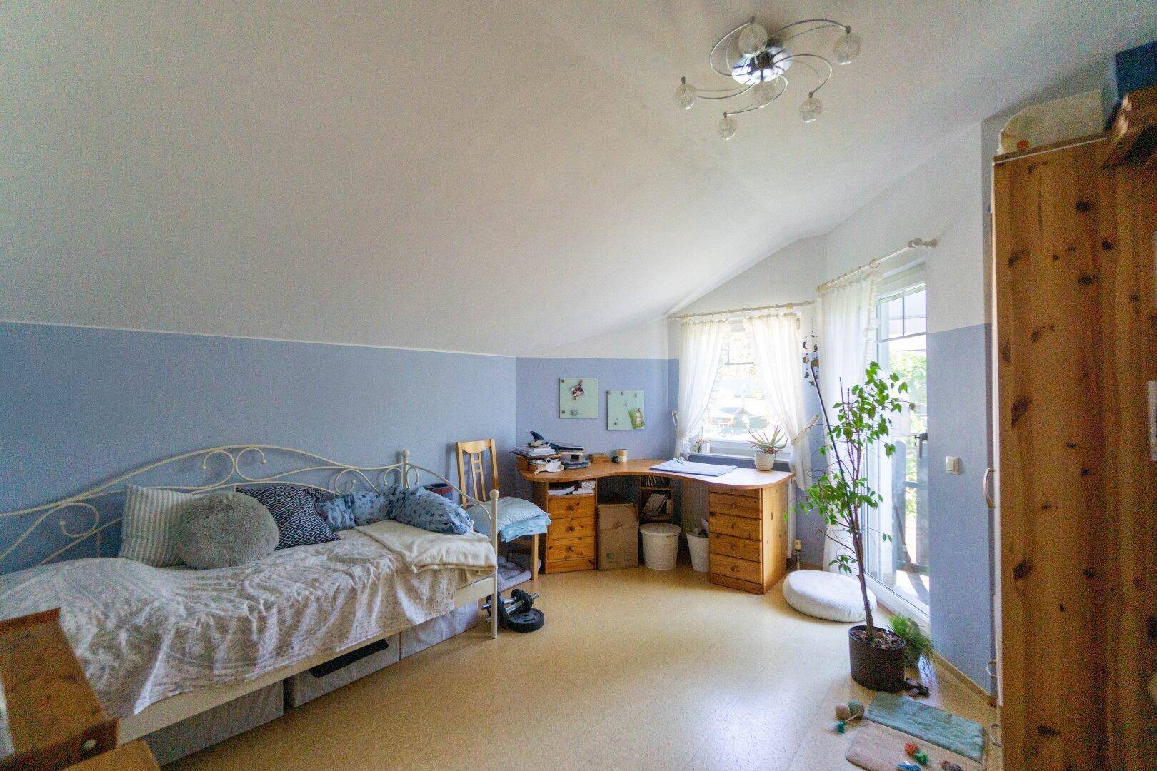 Zimmer 1 mit Balkonausgang