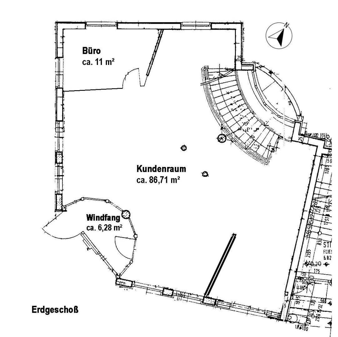 Grundriss des Erdgeschosses mit Kundenraum, Büro und Windfang, inklusive Treppenhaus.