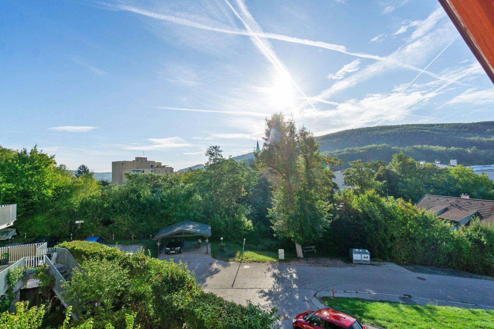DG_Ausblick ins Zentrum von Pressbaum mit Kirche
