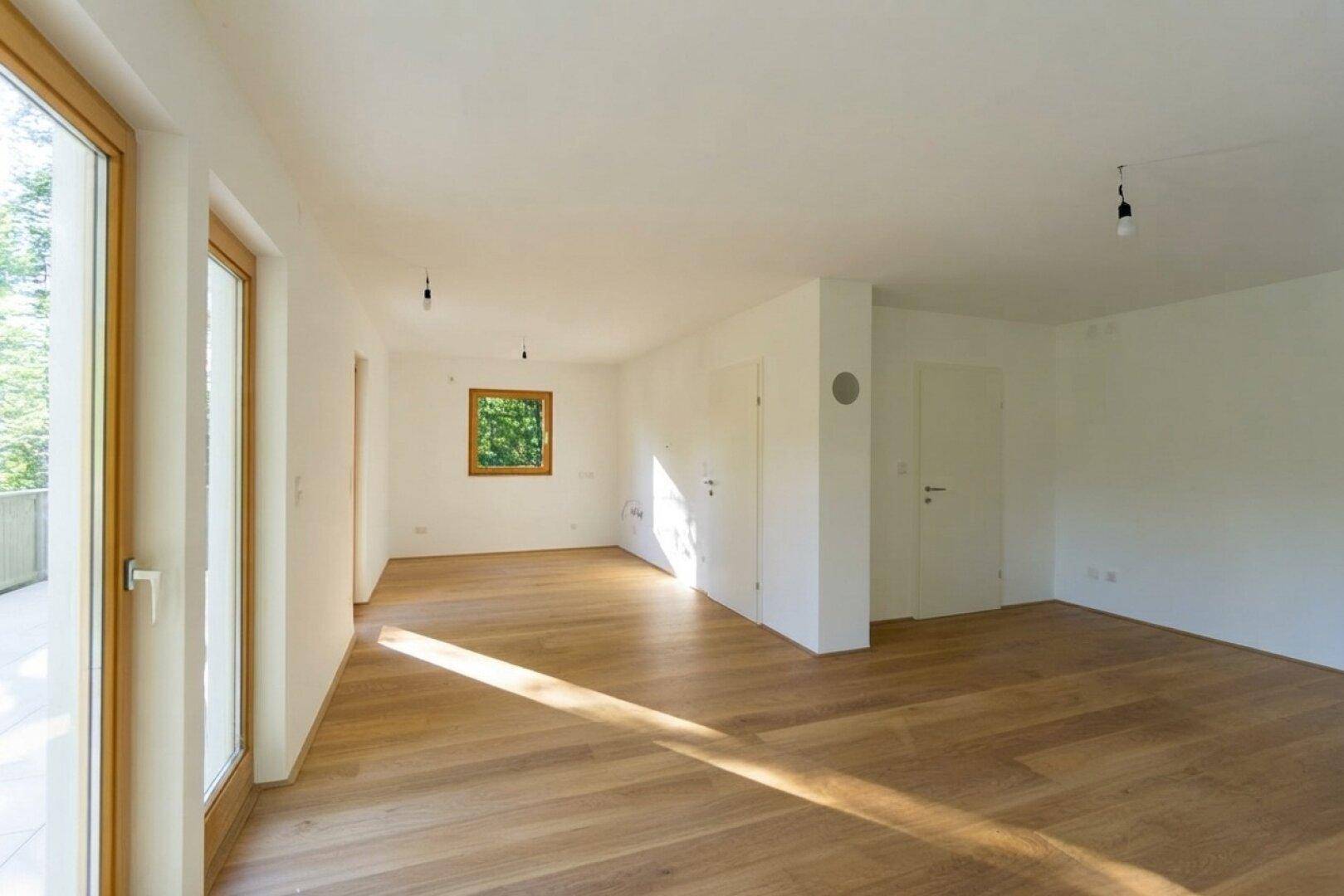 offene Küche mit vorbereiteten Anschlüssen