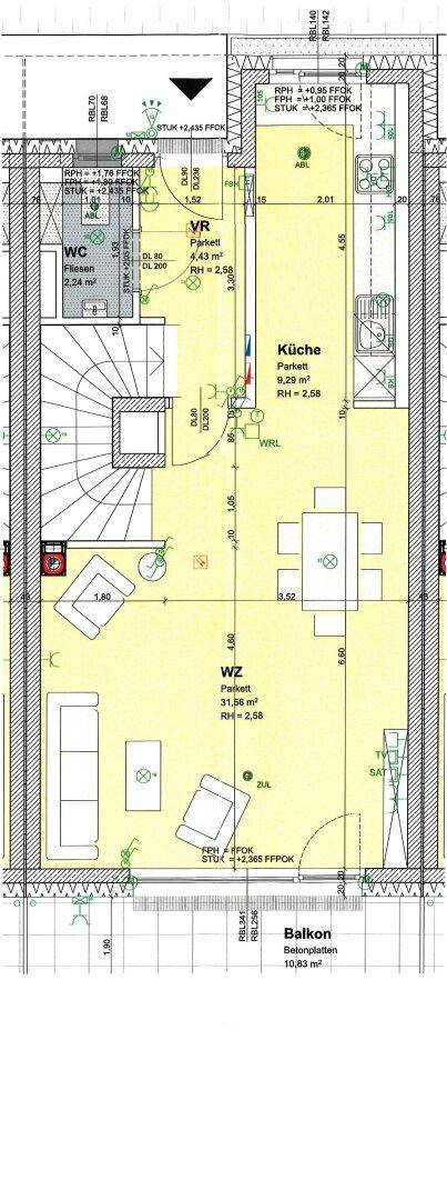 Grundriss des Erdgeschosses mit offenem Wohnbereich, Küche und Balkon.