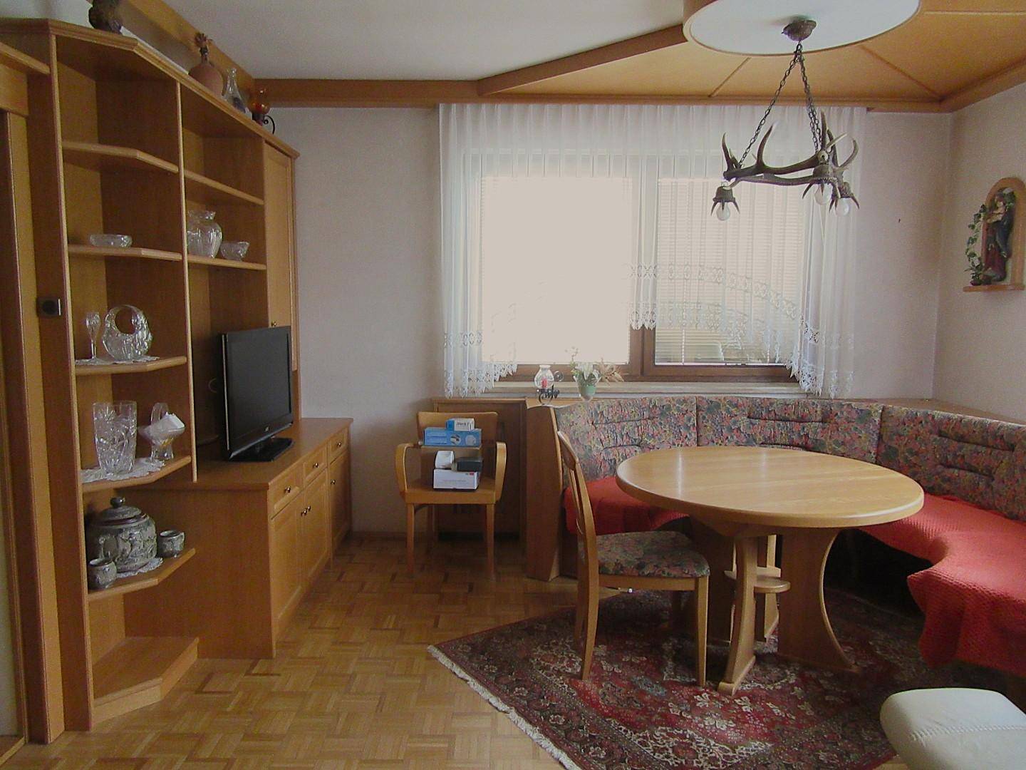 3 Wohnzimmer 1