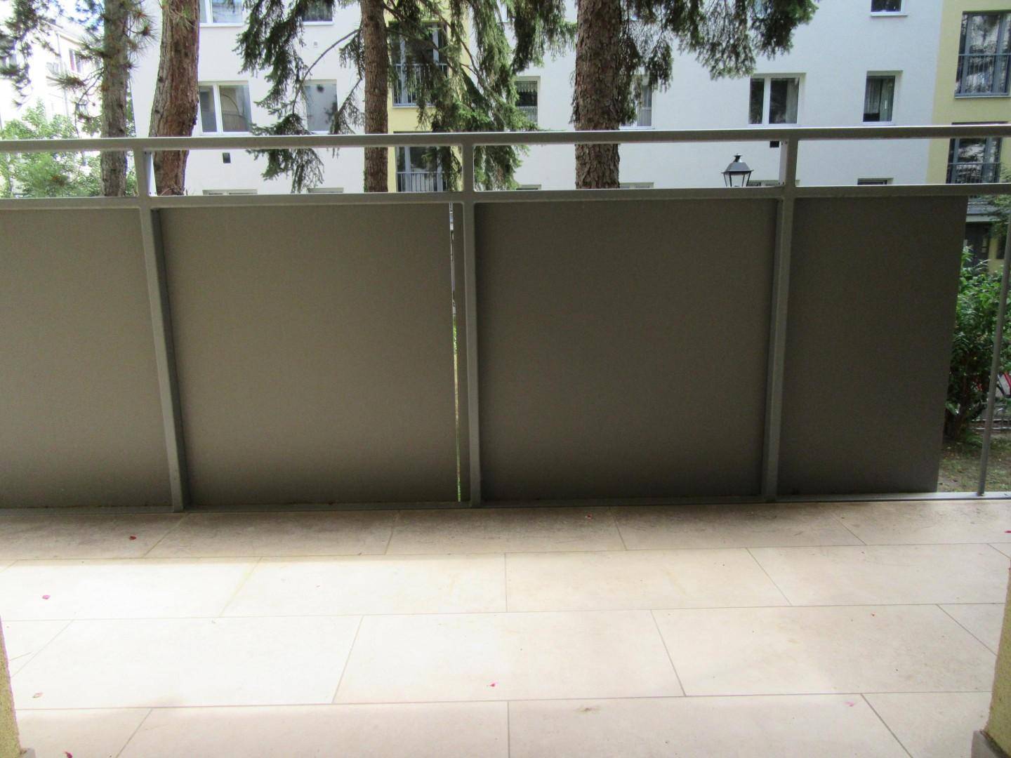 10 Loggia