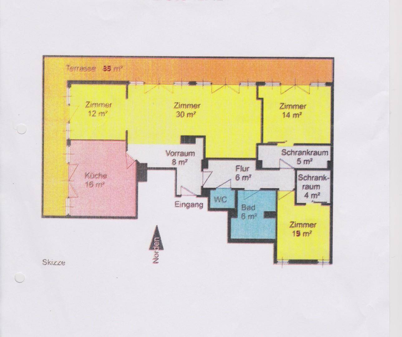Farbiger Grundrissplan mit Raumaufteilung und Flächenangaben der Wohnung.