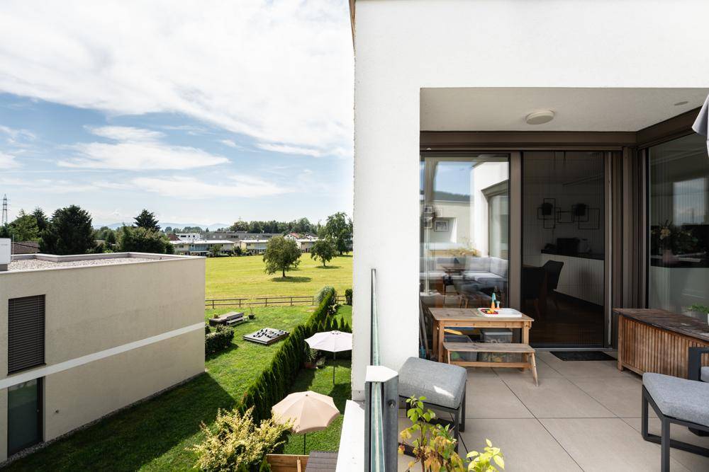 Terrasse mit Blick ins Grüne