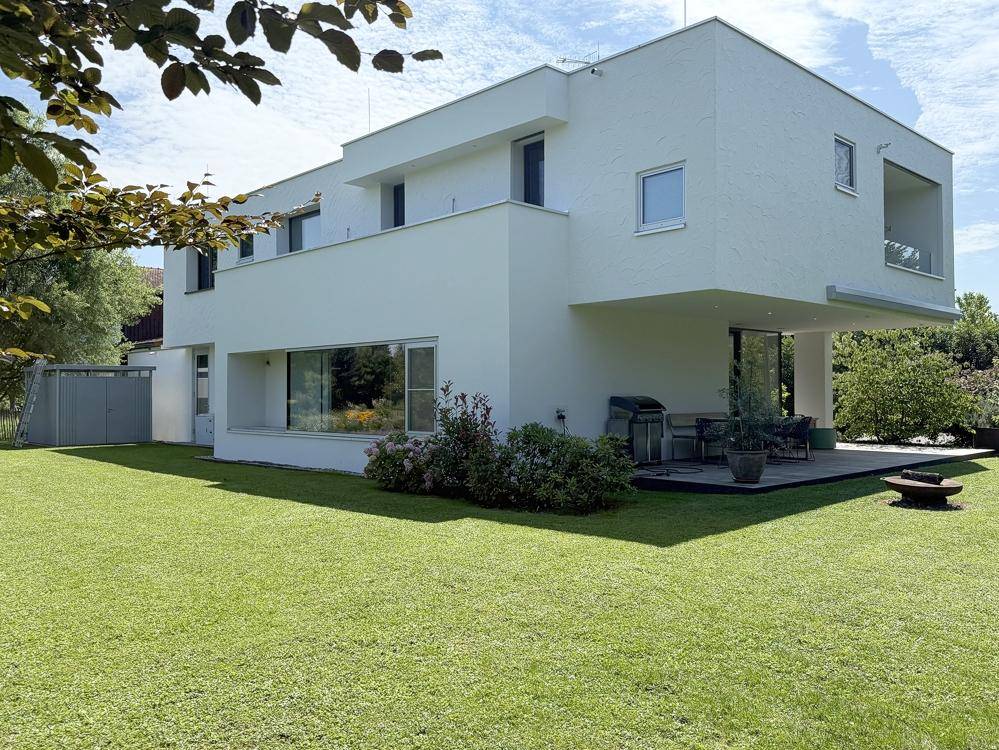 Aussenansicht mit Garten