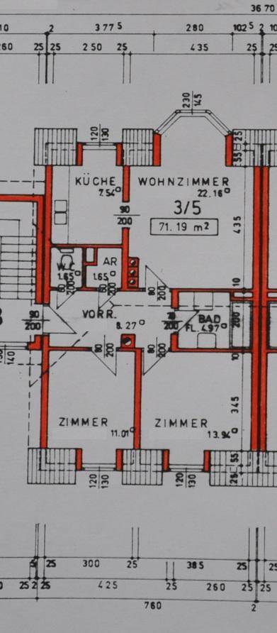 Grundriss einer Wohnung mit Küche, Wohnzimmer, Bad, separatem WC und zwei weiteren Zimmern auf 71.19 m².