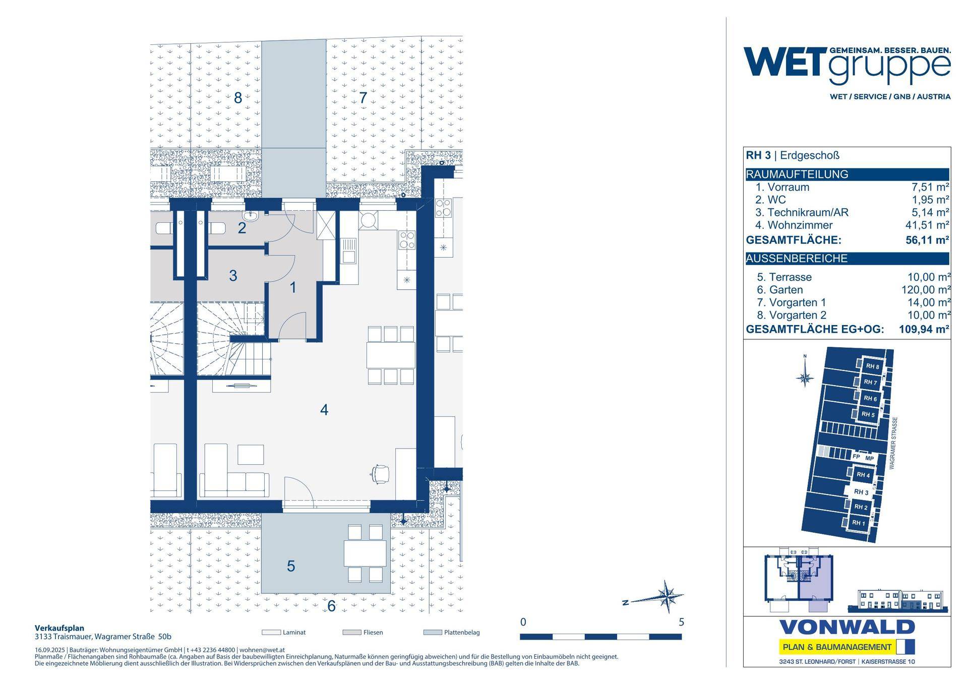 Grundriss des Erdgeschosses mit offenem Wohnbereich, WC und Zugang zu Terrasse und Garten.
