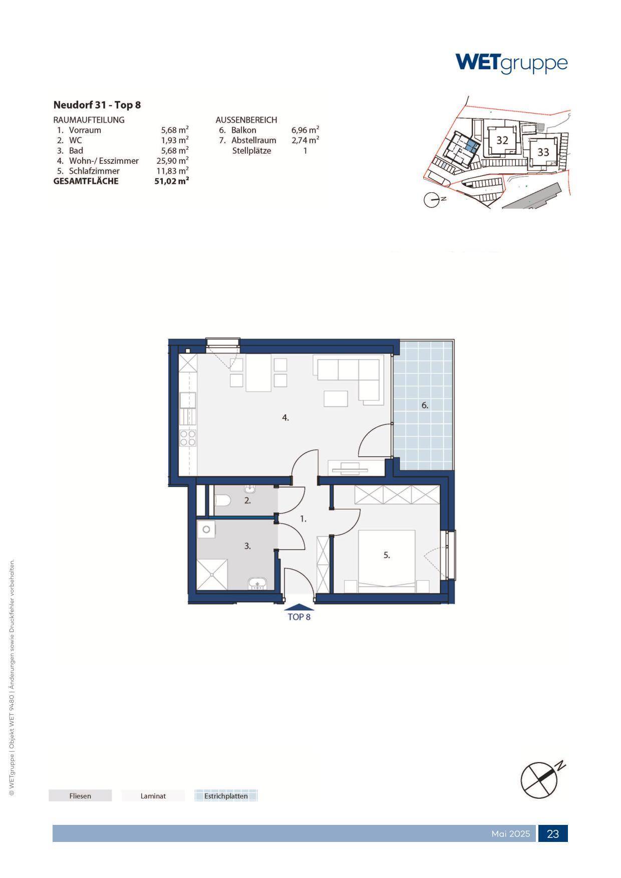 Grundriss der Wohnung Top 8 mit offenem Wohn-Essbereich, einem Schlafzimmer, Bad, separatem WC und Balkon.
