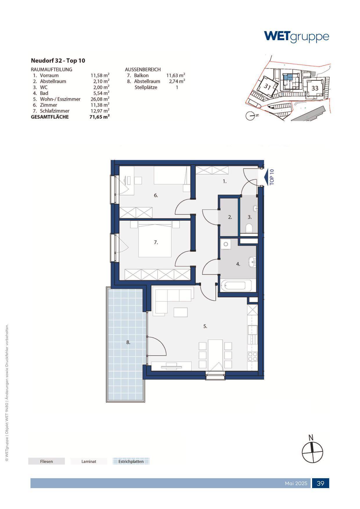 Detaillierter Grundriss einer modernen Wohnung mit offenem Wohn-Essbereich, zwei Schlafzimmern und Balkon.