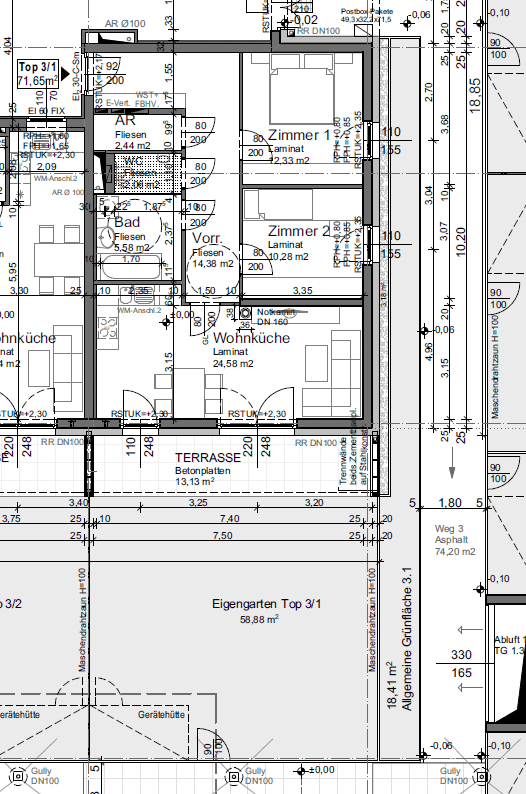 Detaillierter Grundriss einer Wohnung mit Terrasse, Garten und zwei Schlafzimmern.