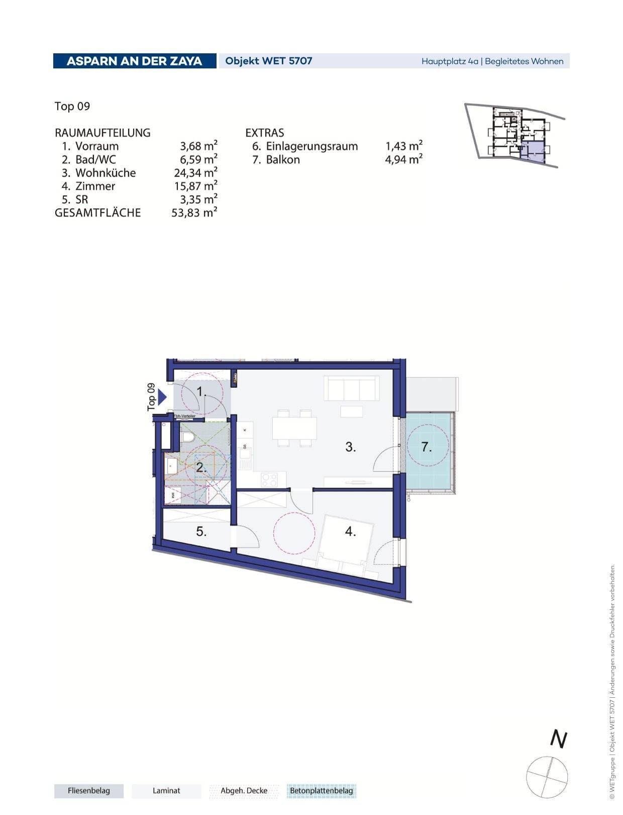 Grundriss einer Wohnung mit offener Wohnküche, Schlafzimmer, Bad und Balkon.