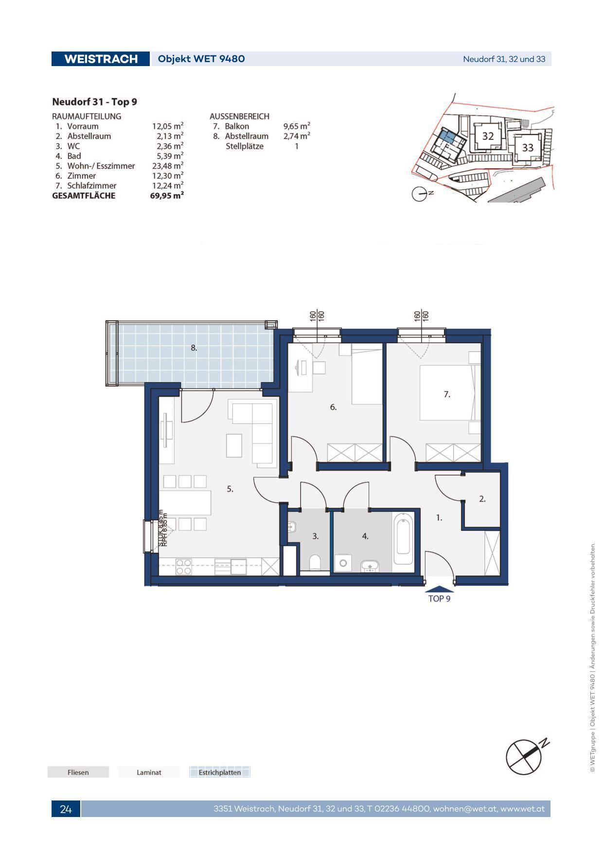 Grundriss einer Wohnung mit offenem Wohn-Essbereich, zwei Schlafzimmern, Bad, separatem WC und Balkon.