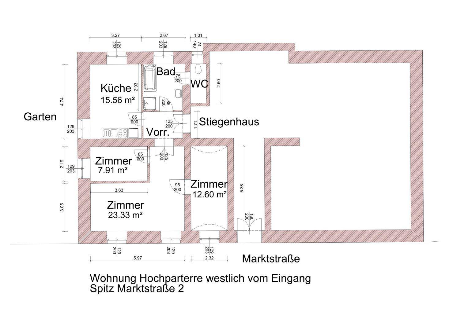 Grundriss einer Wohnung im Hochparterre mit mehreren Zimmern, Küche und Bad.