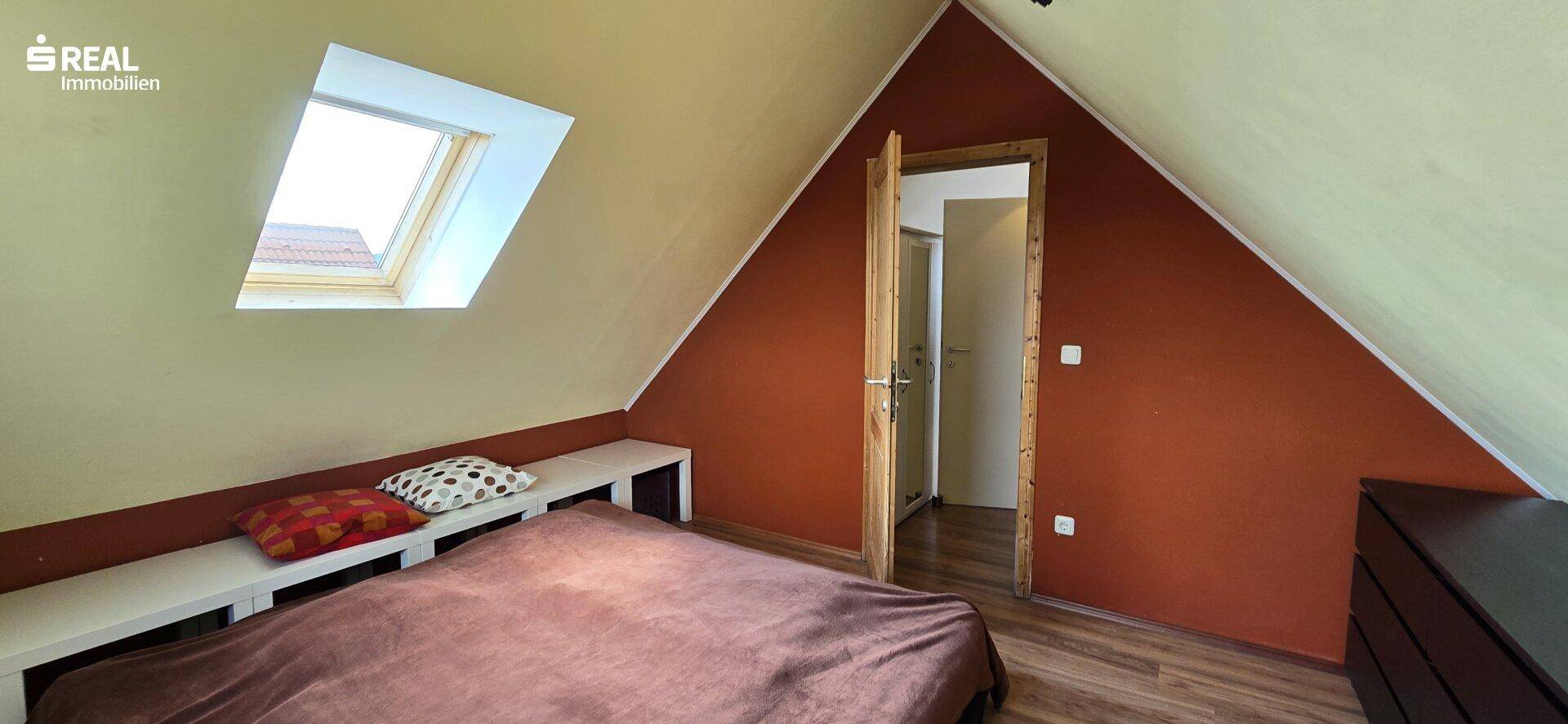 Schlafzimmer_Spitzboden