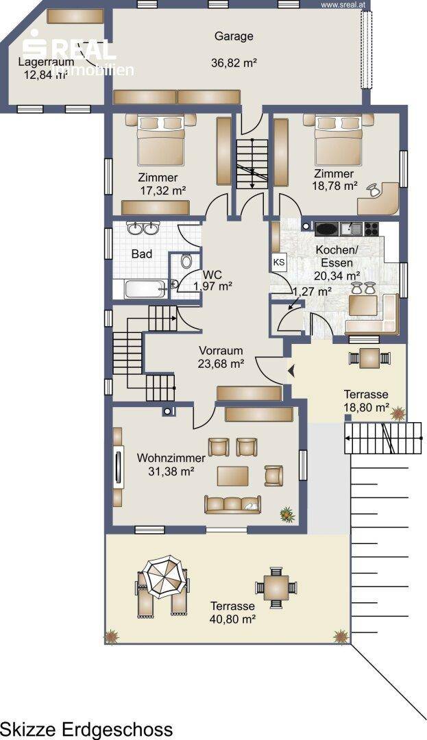 Grundriss des Erdgeschosses mit Wohnzimmer, Küche, Schlafzimmern und Terrassen.
