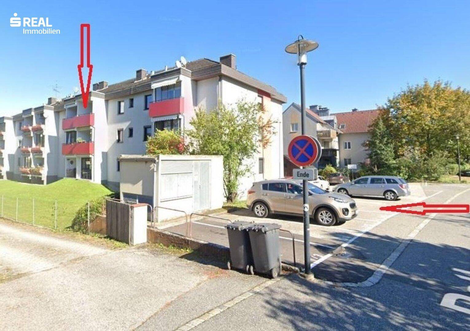 Aussenansicht u. Parkplatz