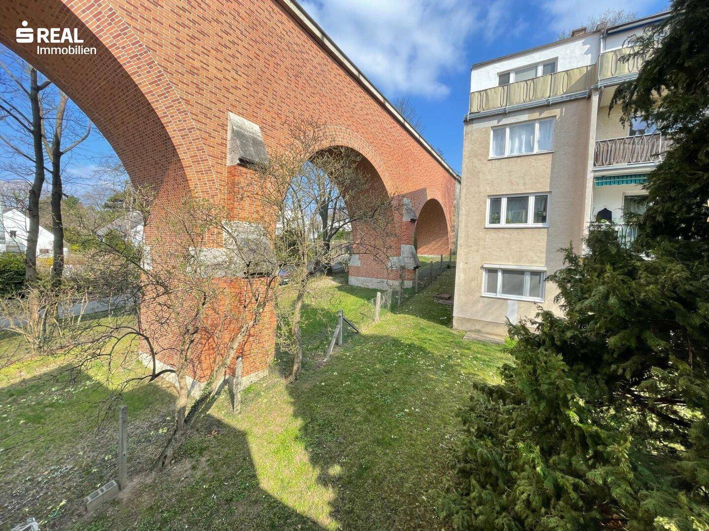 Ausblick Innenhof(Aquädukt)