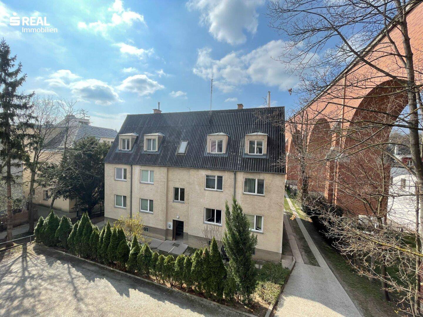 Ausblick Innenhof 2(Aquädukt)