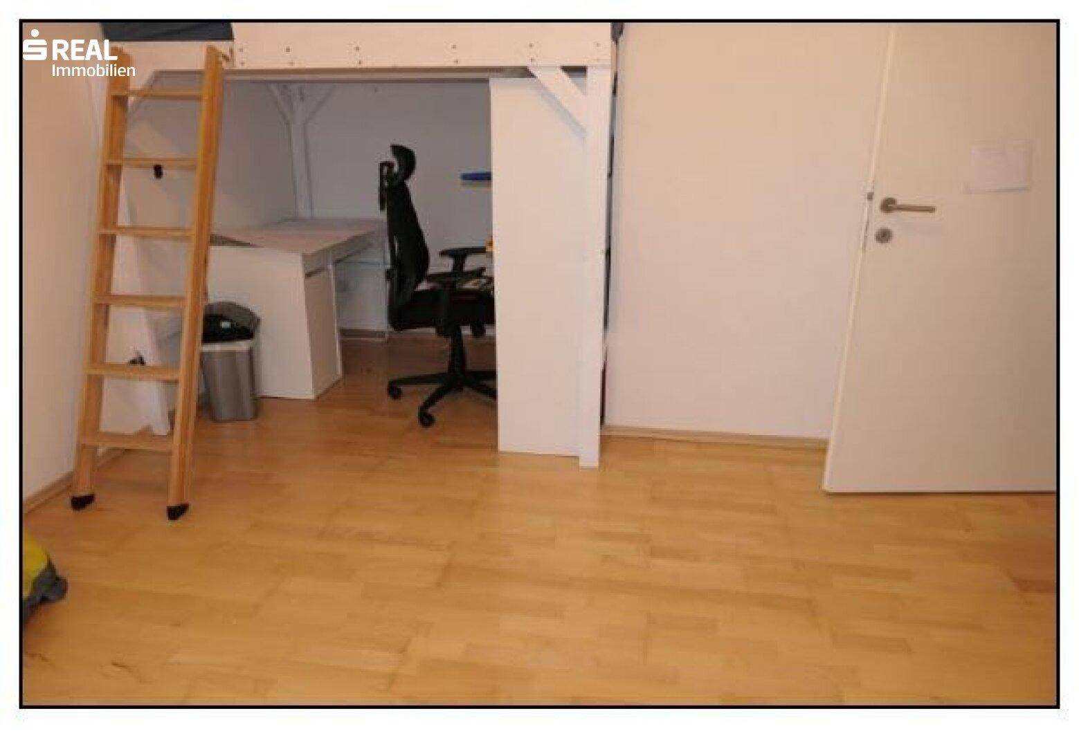 Zimmer2.JPG