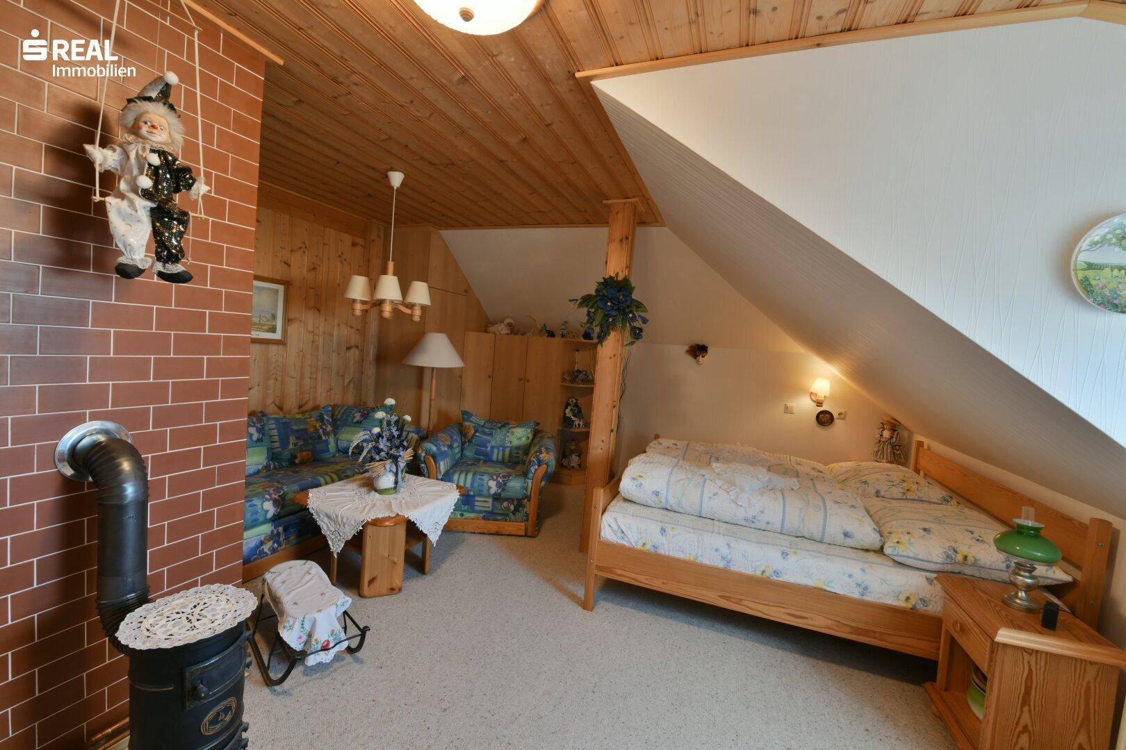 Schlafzimmer 2 DG