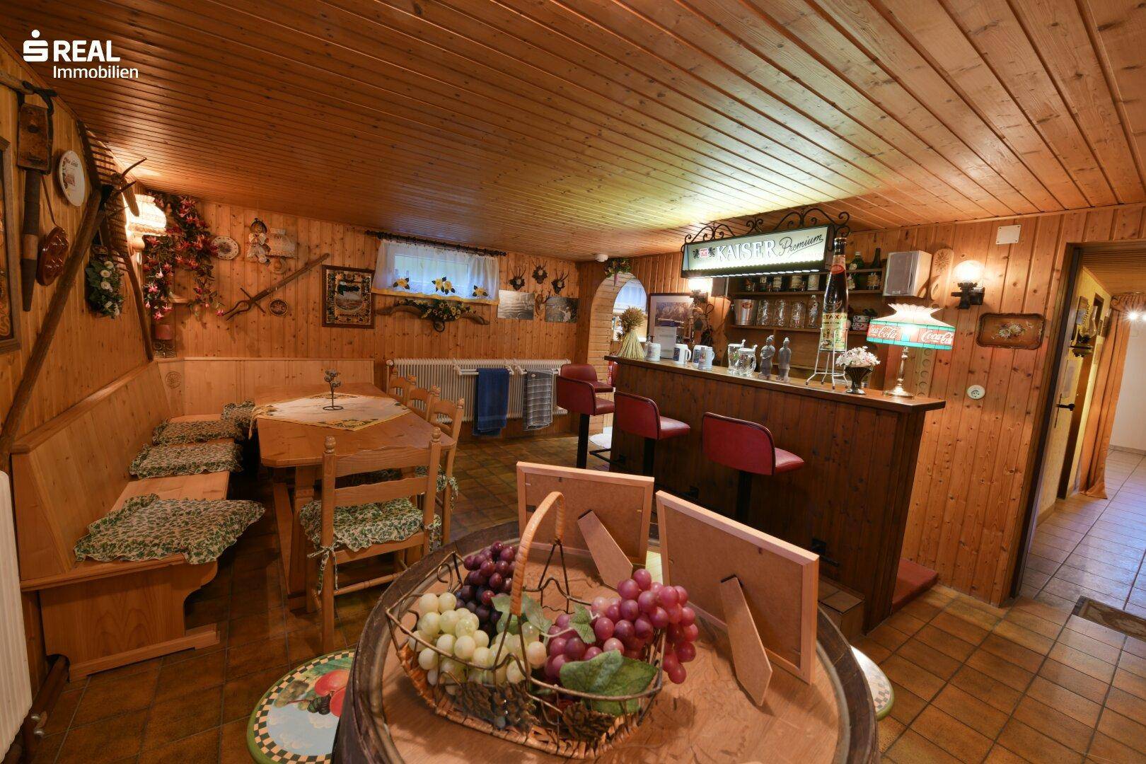 Partyraum/Bar KG