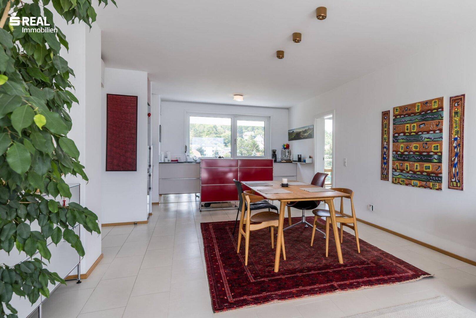 Blick ins Esszimmer