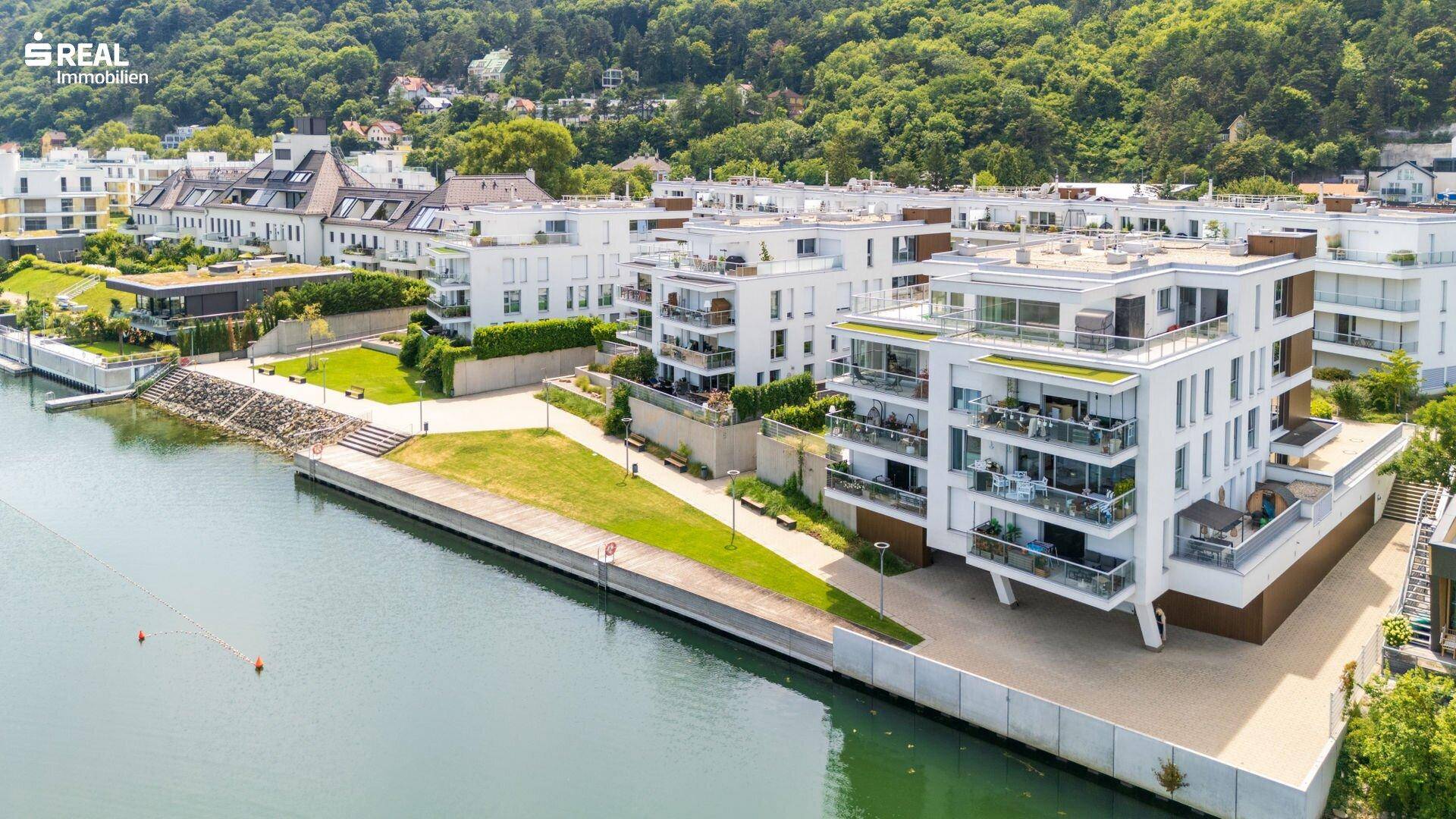 Blick zum Wasser