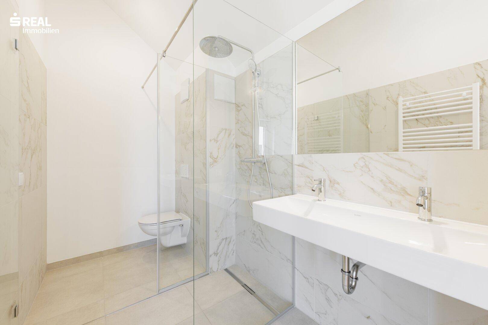 Badezimmer DG