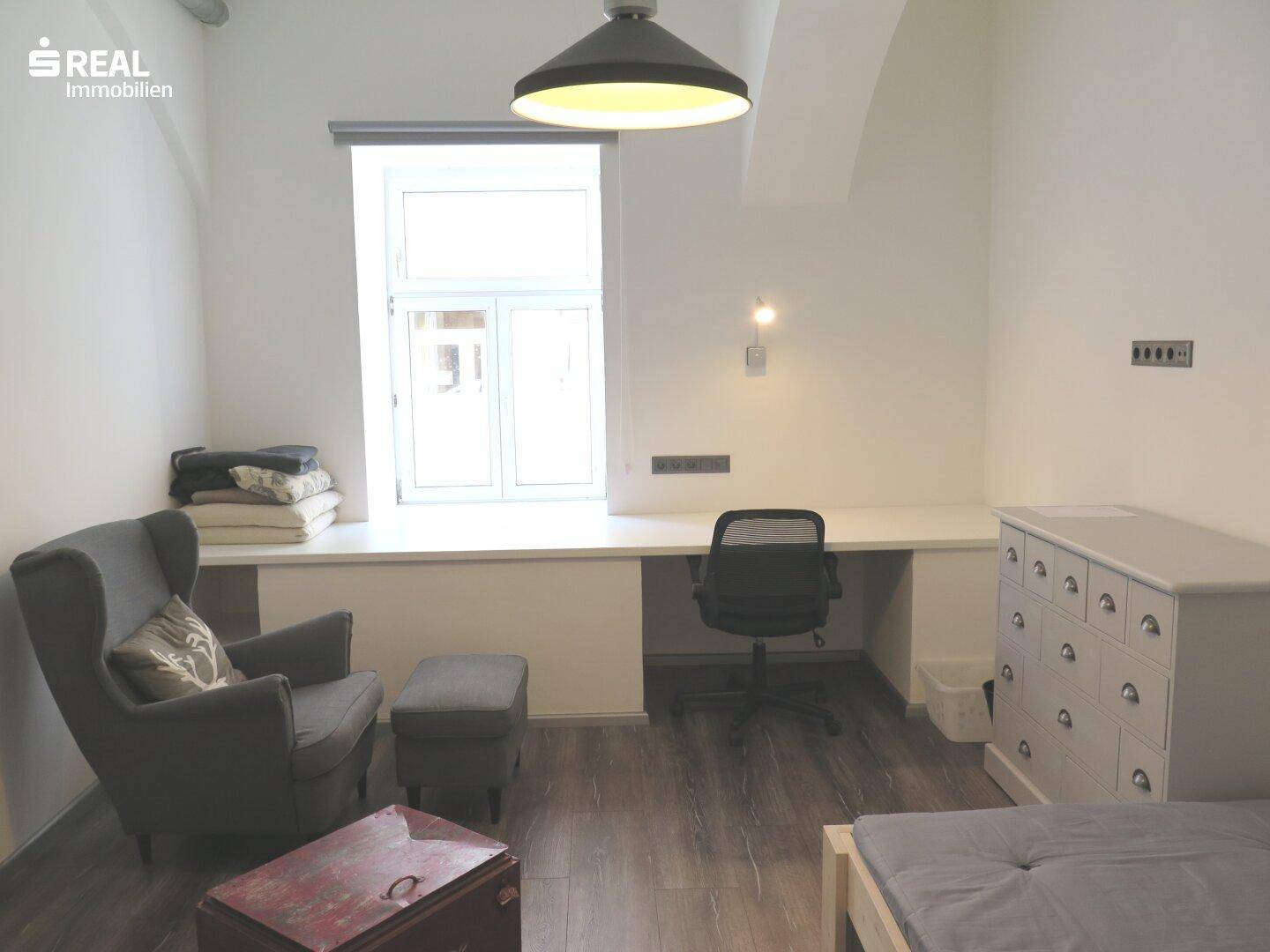 Zimmer 2 EG